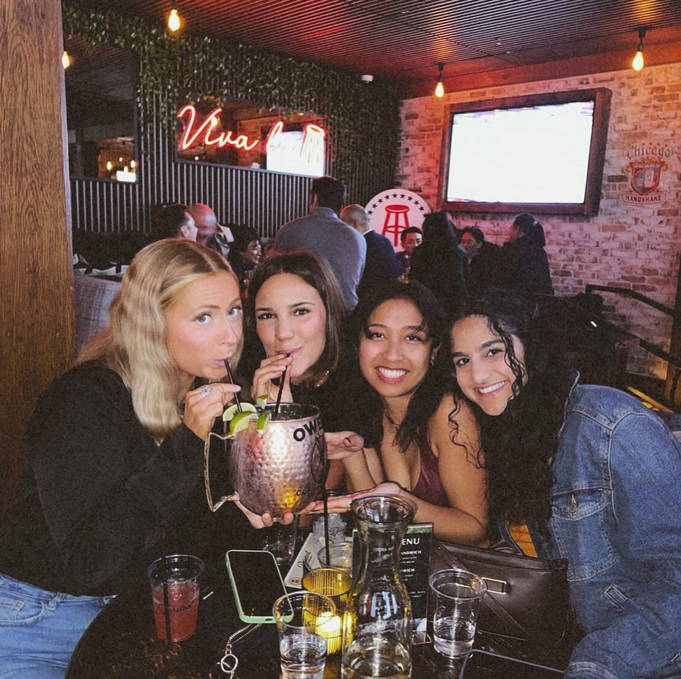 Barstool River North Chicago Bar And Venue Bach Bride